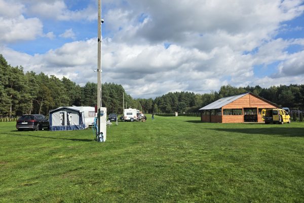 Miejsca Campingowe w CampKAJAKOWO 1